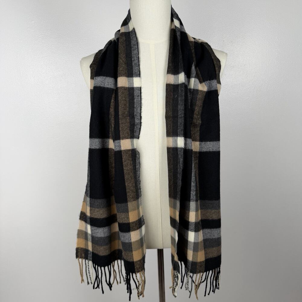 100% Cashmere Plaid Scarf Made in Scotland Black Tan Gray Fringe Classic Tartan